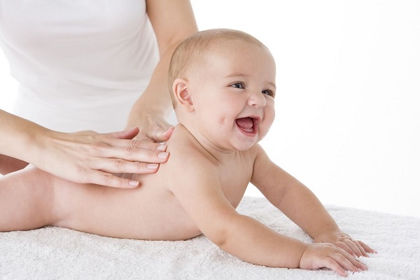 Tìm hiểu đặc điểm của trẻ trước khi sử dụng sữa pha sẵn cho trẻ sơ sinh